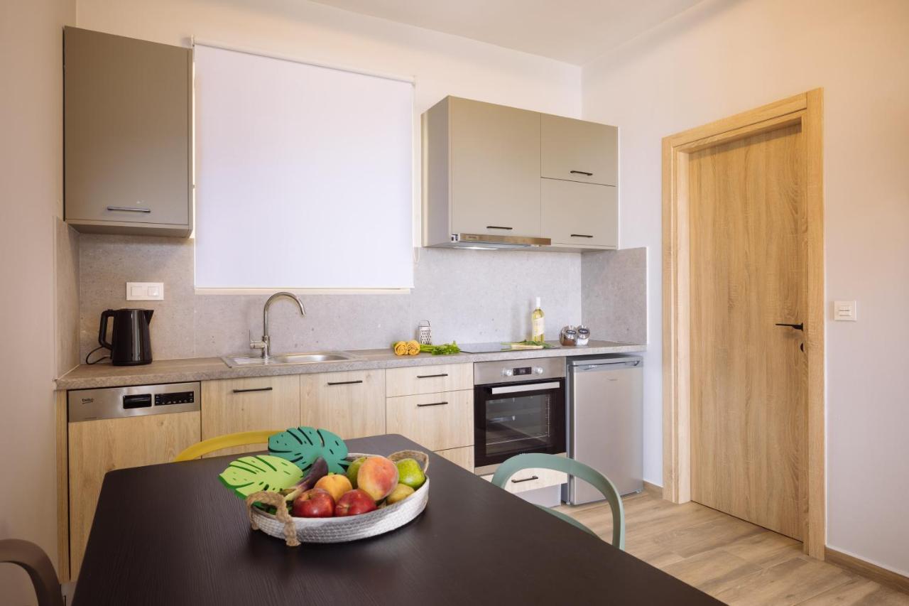 Zambia Luxury Apartments Plakiász Kültér fotó